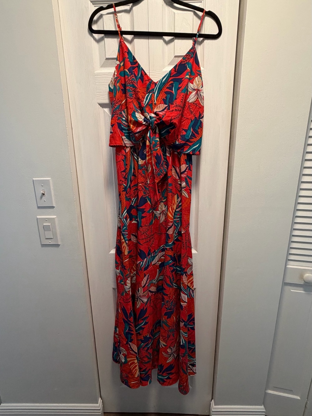 Vici Red Tropical Tie-Front Maxi Dress